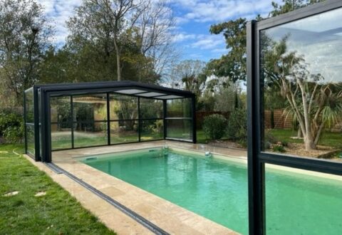 Abri de piscine haut à Saint Julien de Concelles (44)- Vue 1