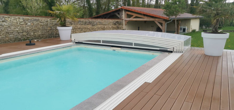 Abri de piscine semi-plat à Pange (57)