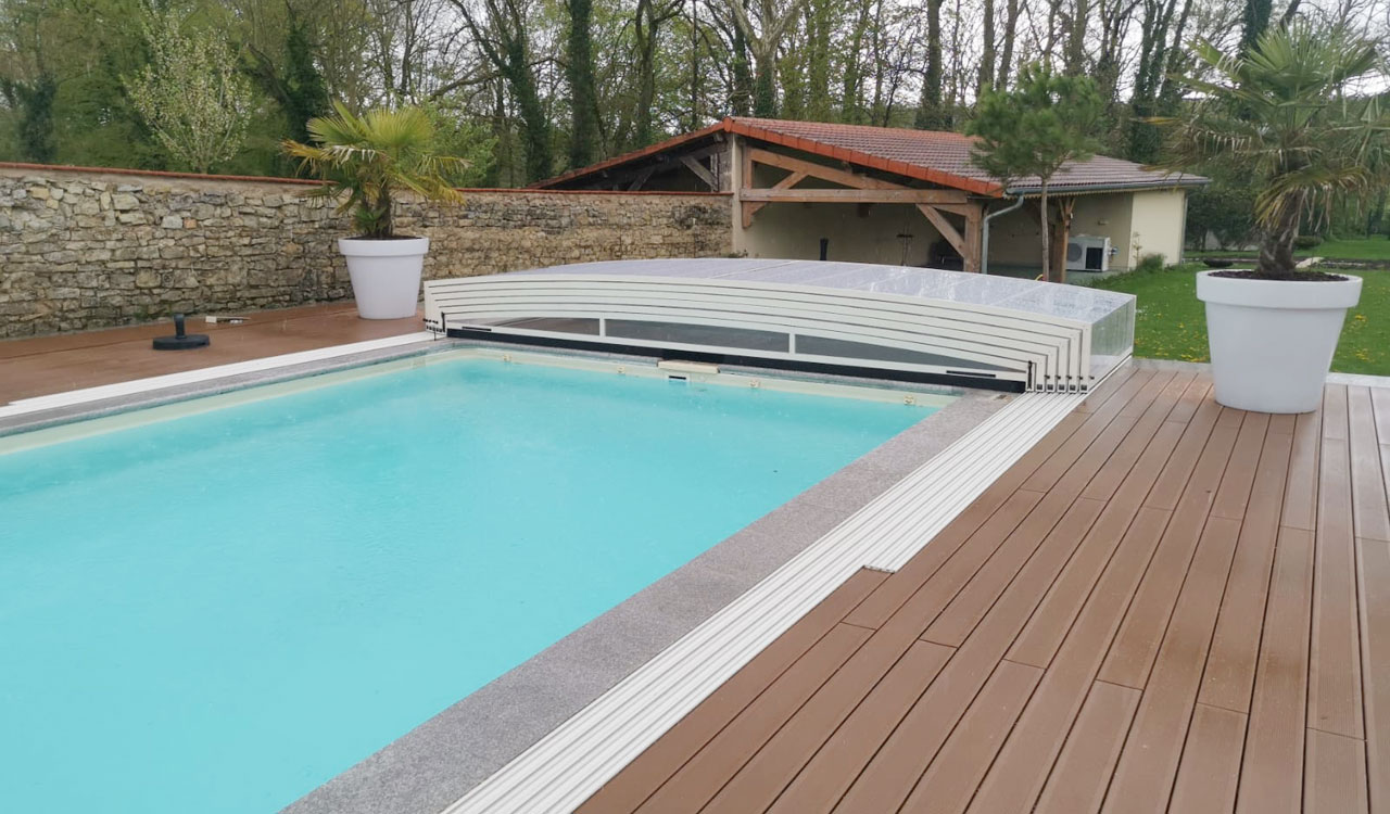 Abri de piscine semi-plat à Pange (57)
