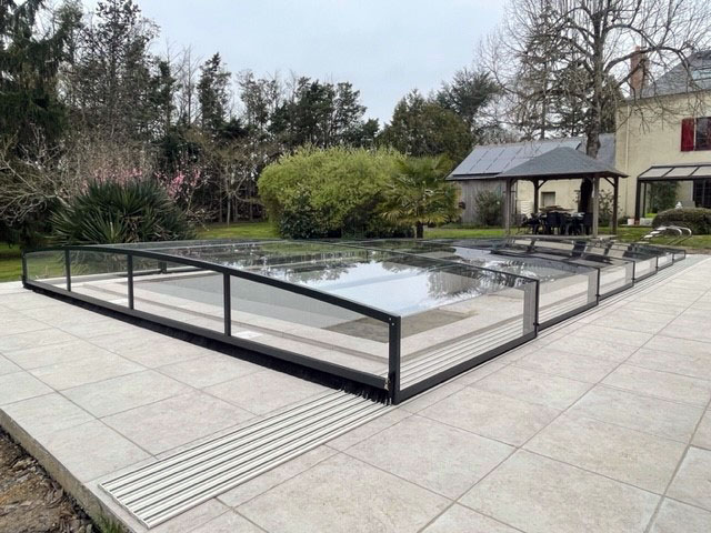 Abri de piscine Renoval